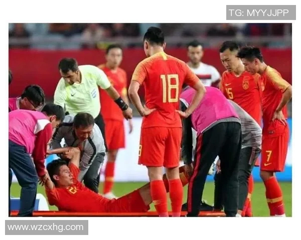 十字韧带撕裂！上港右路备战受挫，24岁国脚或报销整个赛季